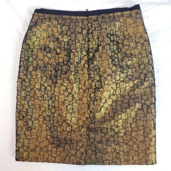 LOFT Skirt - Picture 2 of 6